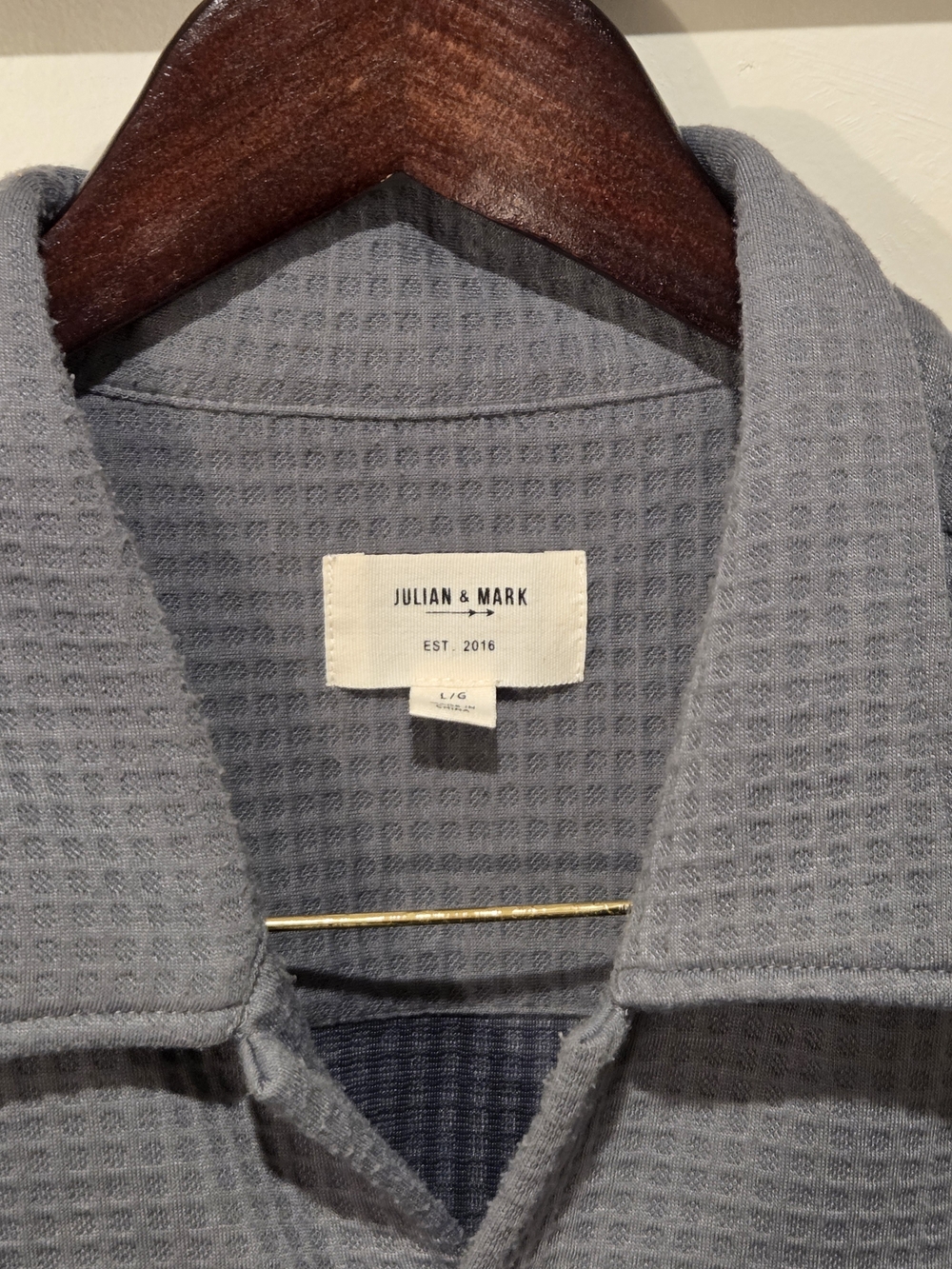Julian & Mark Gray Waffle Knit Short Sleeve Button-Up Shirt - Picture 7 of 8